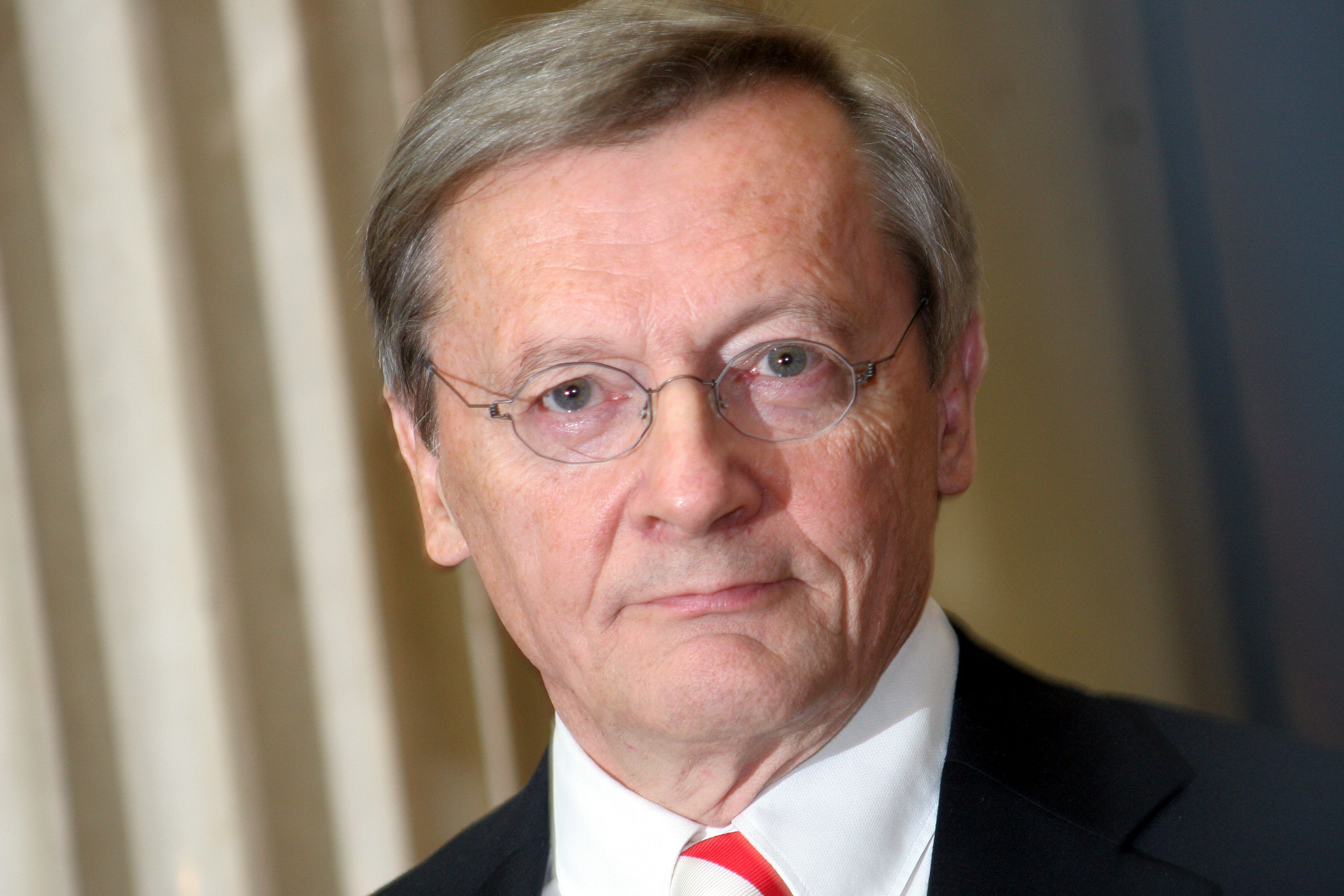 Robert Grasser's Instagram, Twitter & Facebook on IDCrawl